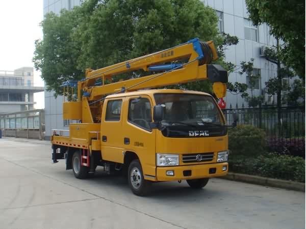 東風(fēng)雙排12米高空作業(yè)車圖片
